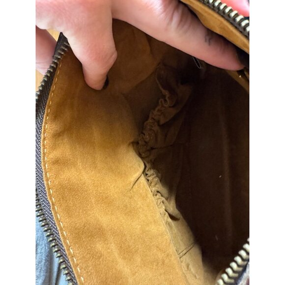 Patricia Nash Embossed Leather Wristlet Clutch Bag With Zipper Closure  NWOT - Picture 10 of 11